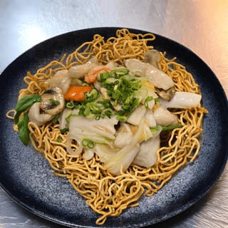 Seafood Crispy Fried Noodles